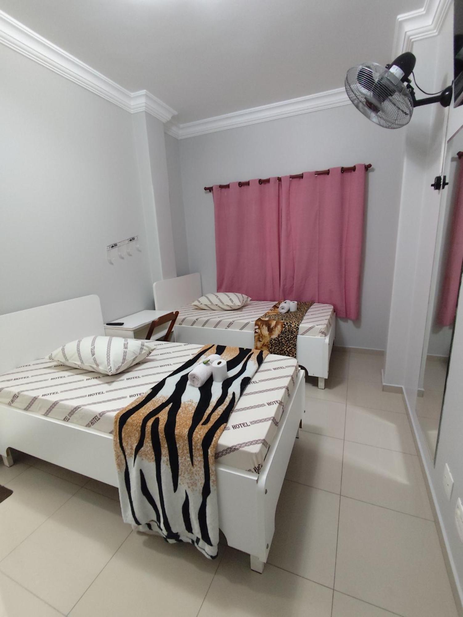 Hotel Amanhecer N903- Feirinha Da Madrugada-Bras San Paolo Esterno foto