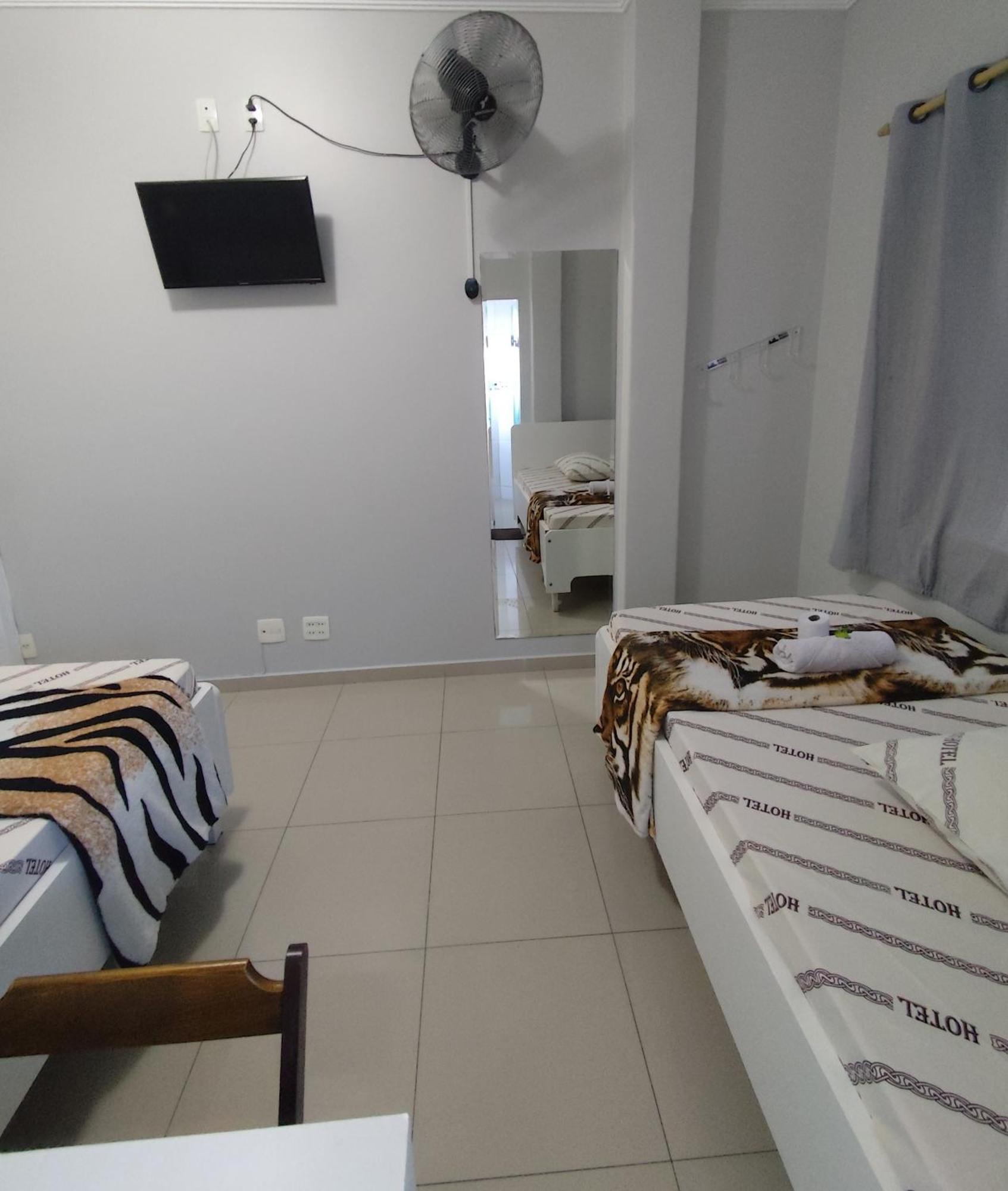 Hotel Amanhecer N903- Feirinha Da Madrugada-Bras San Paolo Esterno foto