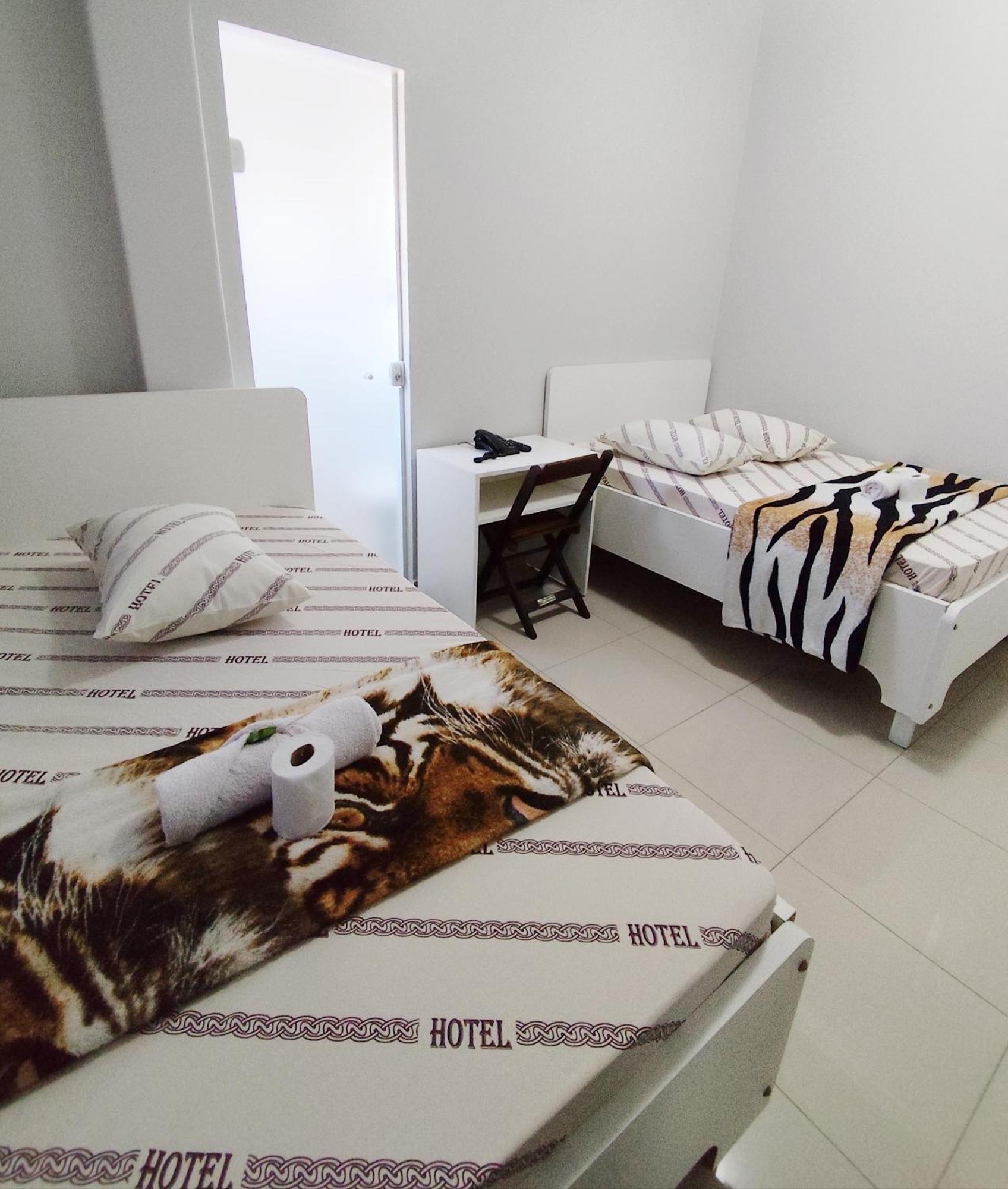 Hotel Amanhecer N903- Feirinha Da Madrugada-Bras San Paolo Esterno foto
