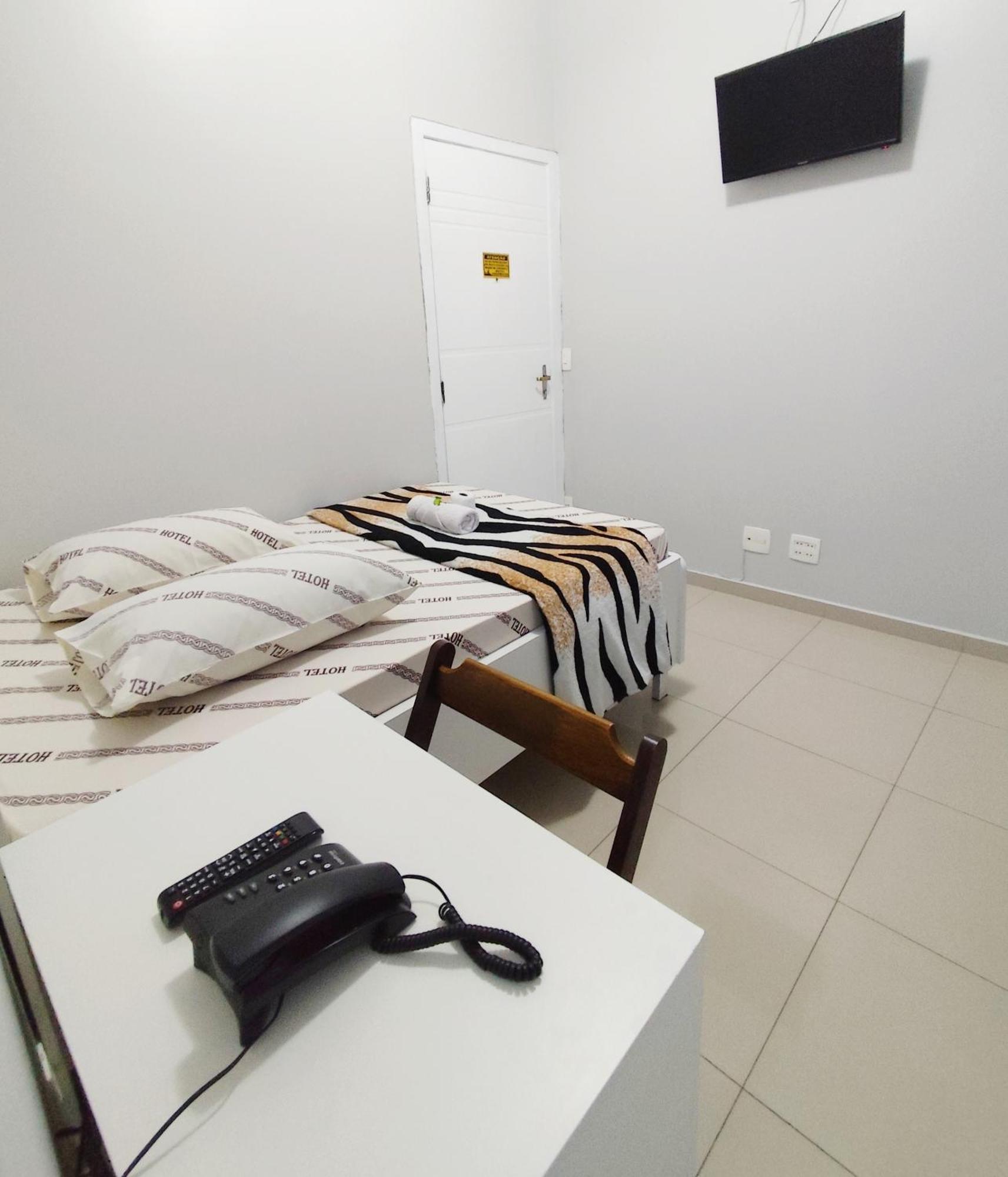 Hotel Amanhecer N903- Feirinha Da Madrugada-Bras San Paolo Esterno foto