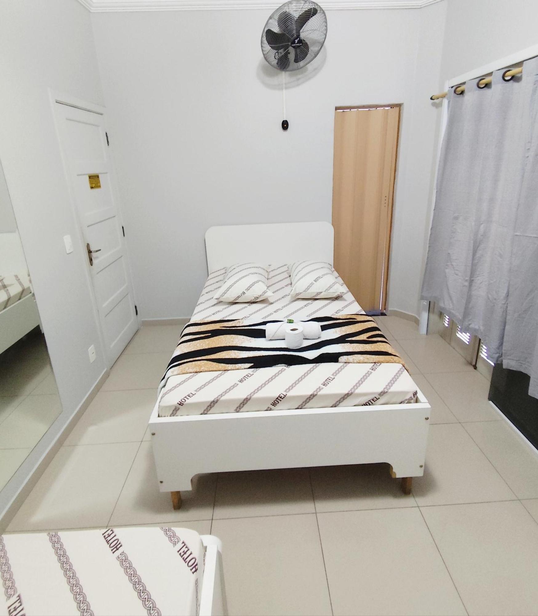 Hotel Amanhecer N903- Feirinha Da Madrugada-Bras San Paolo Esterno foto