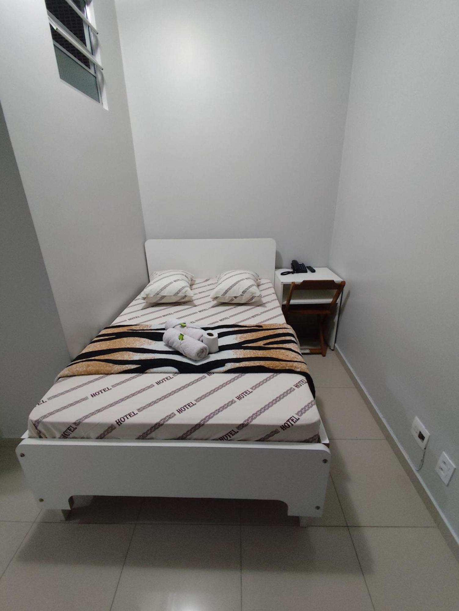 Hotel Amanhecer N903- Feirinha Da Madrugada-Bras San Paolo Esterno foto