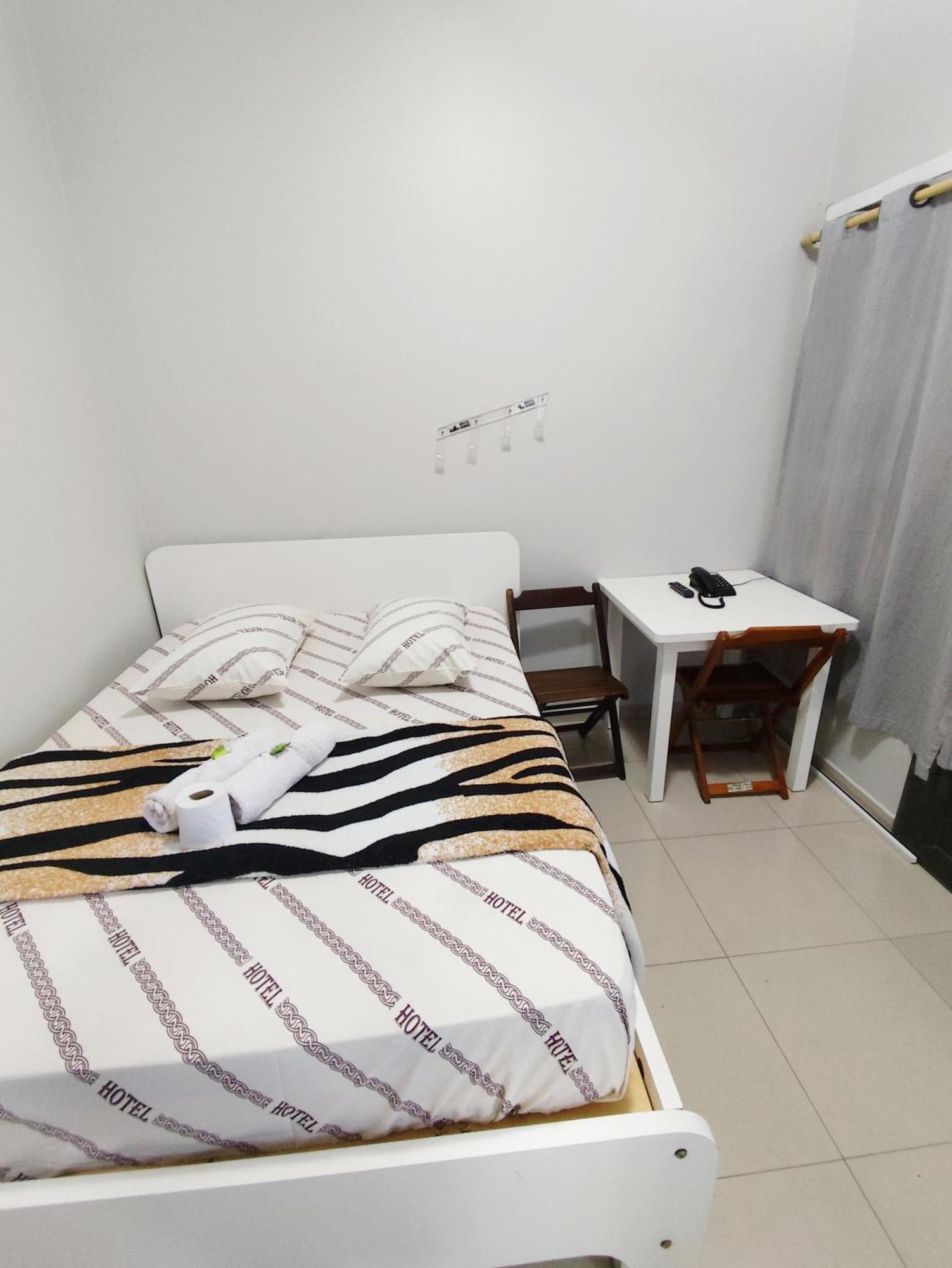 Hotel Amanhecer N903- Feirinha Da Madrugada-Bras San Paolo Esterno foto