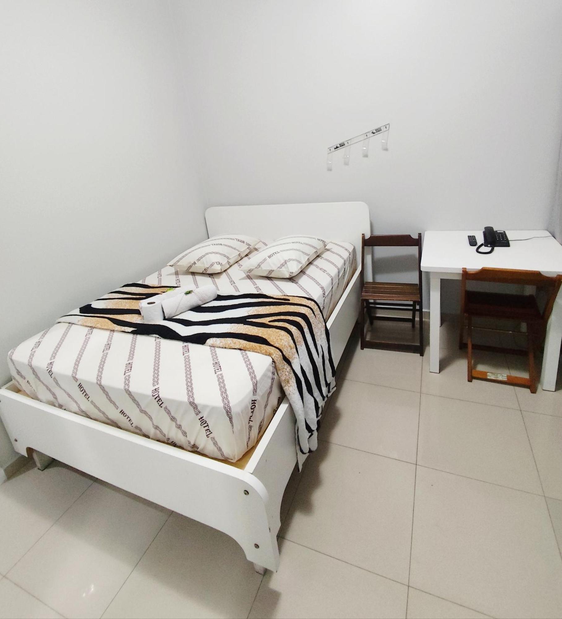 Hotel Amanhecer N903- Feirinha Da Madrugada-Bras San Paolo Esterno foto